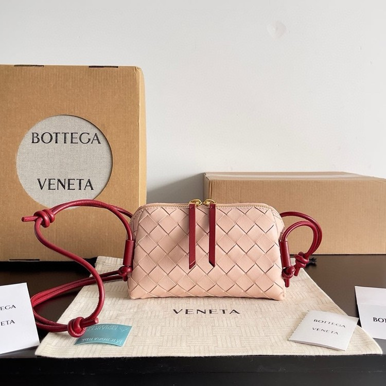 보테가 베네타 인트레치아토 콘서트 백